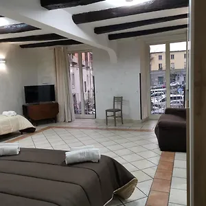 ** Bed & Breakfast Napoli Affittacamere Italy